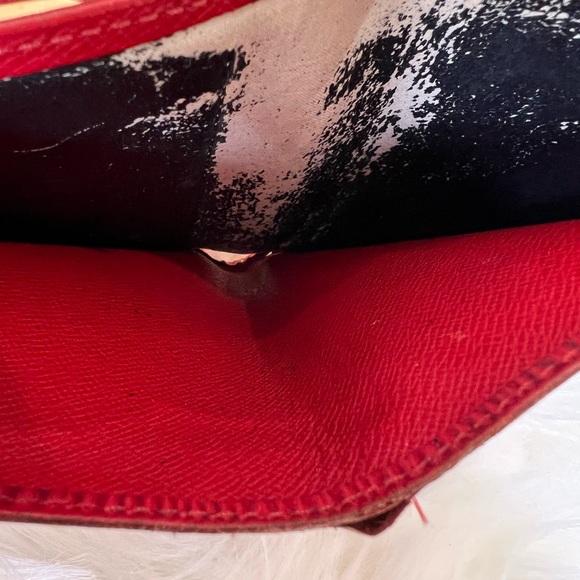 Louis Vuitton - Picture 13 of 17